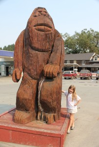 Maile and the fourth Willow Creek Sasquatch statue.